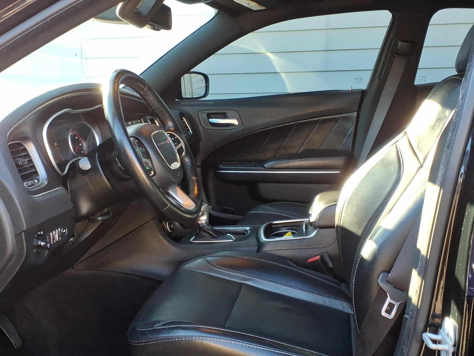 Used 2018 Dodge Charger SXT Plus w/ Quick Order Package 29J RWD image 5