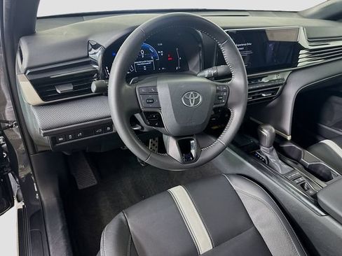 Used 2025 Toyota Camry SE w/ Multimedia Upgrade Package FWD image 19