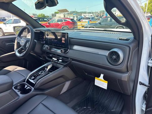 New 2026 Chevrolet Colorado LT w/ LT Convenience Package AWD/4WD image 29
