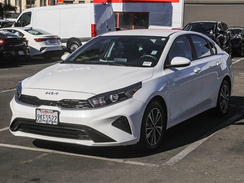 Used 2024 Kia Forte LXS image 5