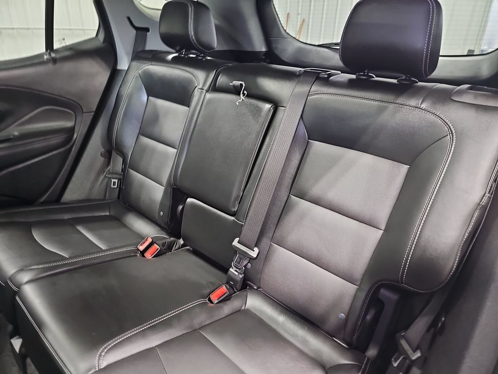 Used 2023 GMC Terrain SLT w/ Elevation Edition AWD/4WD image 14