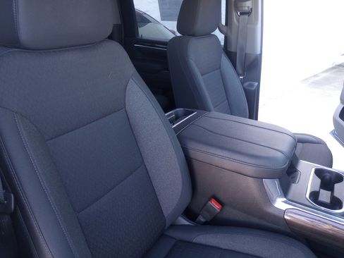 Used 2025 Chevrolet Silverado 2500 LT w/ Trail Boss Package image 32