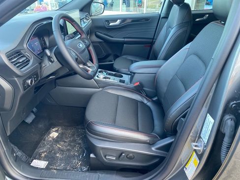 New 2025 Ford Escape ST-Line w/ Tech Pack #1 image 5