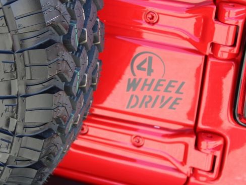 New 2025 Jeep Wrangler Willys 4xe image 7