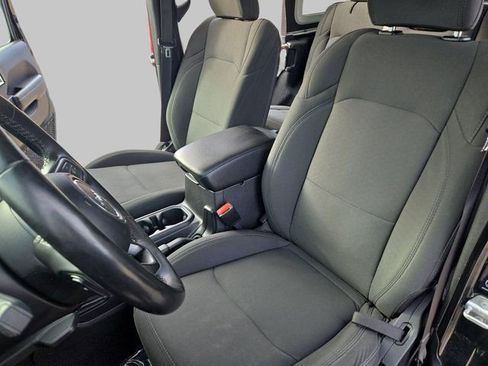 Used 2022 Jeep Wrangler Unlimited Sport image 18