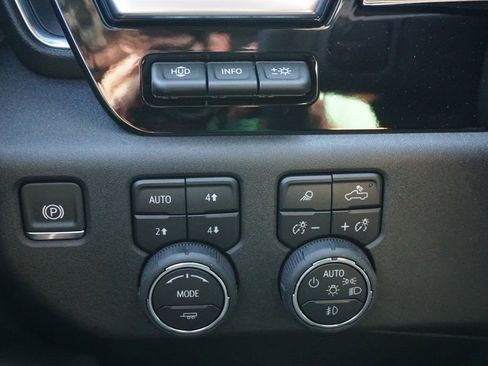 New 2025 Chevrolet Silverado 2500 LTZ w/ LTZ Texas Edition image 31