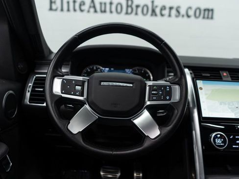 Used 2023 Land Rover Discovery S R-Dynamic image 22