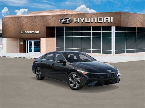 New 2025 Hyundai Elantra Limited image 2