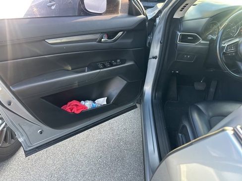 Used 2018 MAZDA CX-5 Touring image 9