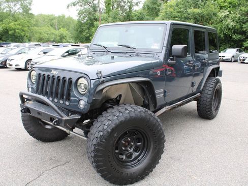 Used 2018 Jeep Wrangler Unlimited Sport S AWD/4WD image 1