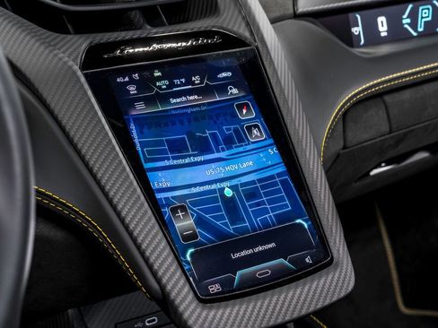 Used 2025 Lamborghini Revuelto image 25