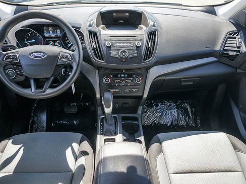 Used 2018 Ford Escape SE image 11