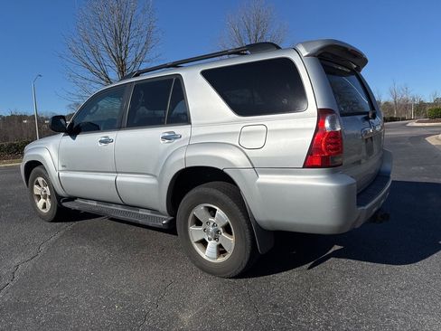 Used 2008 Toyota 4Runner SR5 image 4