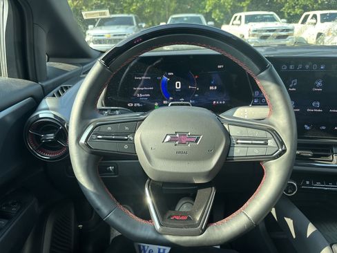 Used 2024 Chevrolet Equinox EV RS image 15