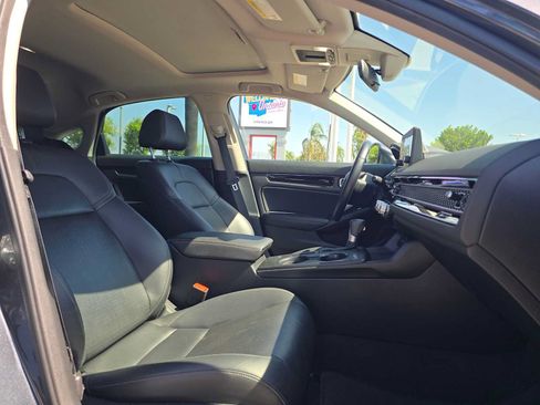 Used 2024 Honda Civic EX-L image 10
