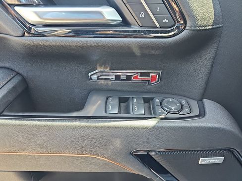 Used 2025 GMC Sierra 1500 AT4 AWD/4WD image 27