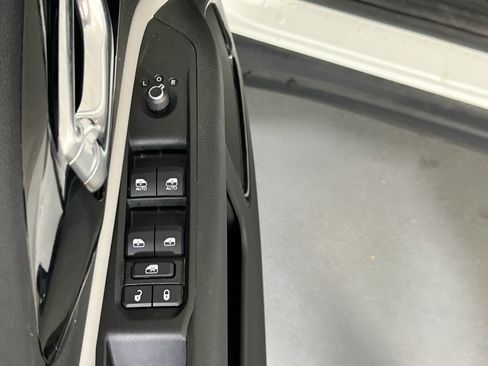 Used 2022 Jeep Compass Limited AWD/4WD image 17