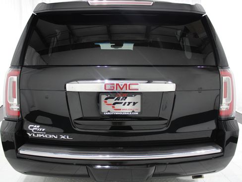 Used 2018 GMC Yukon XL Denali w/ Open Road Package AWD/4WD image 7