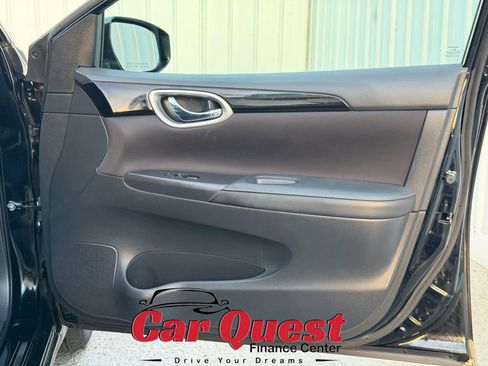 Used 2018 Nissan Sentra SV FWD image 18