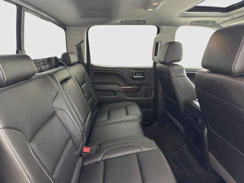 Used 2018 GMC Sierra 1500 SLT w/ Enhanced Driver Alert Package RWD image 42