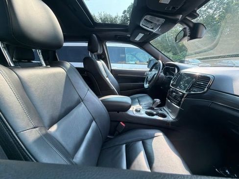 Used 2021 Jeep Grand Cherokee Limited AWD/4WD image 12