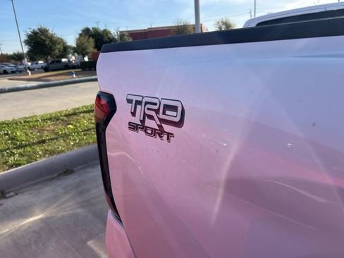 Used 2024 Toyota Tacoma TRD Sport image 4