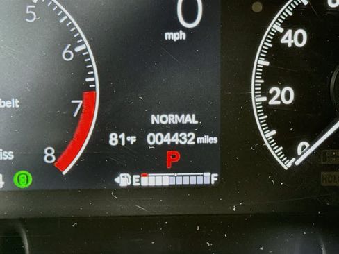 Used 2024 Honda HR-V Sport image 12