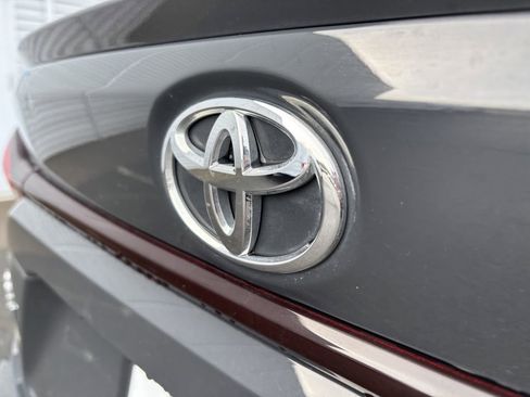 Used 2024 Toyota Corolla SE w/ SE Premium Package FWD image 10