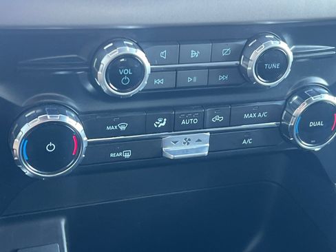 Used 2024 Ford F150 XLT w/ Mobile Office Package image 20