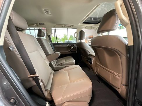 Used 2022 Lexus GX 460 Premium AWD/4WD image 21