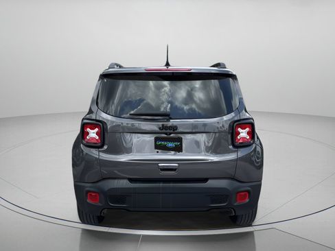 Used 2020 Jeep Renegade Altitude FWD image 4
