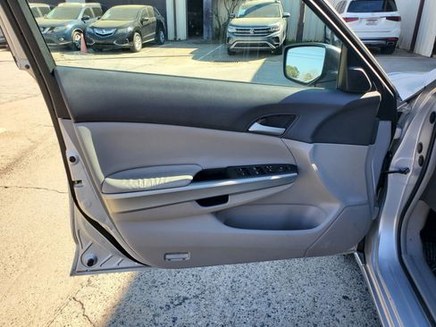 Used 2009 Honda Accord EX image 17