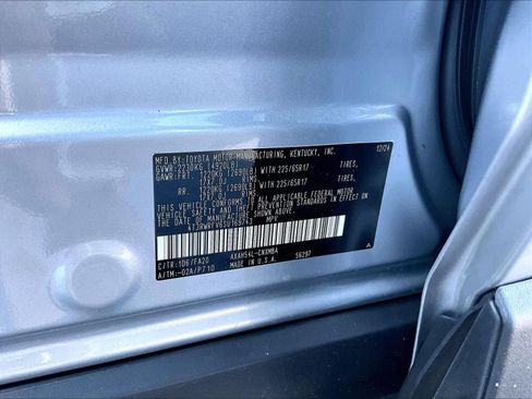 Used 2025 Toyota RAV4 XLE image 36