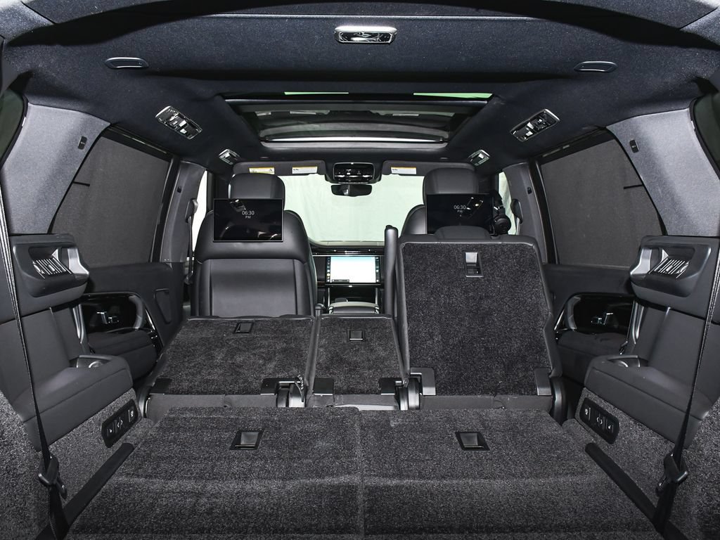 Used 2024 Land Rover Range Rover Long Wheelbase SE AWD/4WD image 84