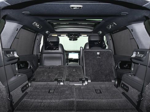 Used 2024 Land Rover Range Rover Long Wheelbase SE AWD/4WD image 84