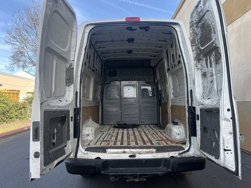Used 2016 Nissan NV 3500 S w/ Power Package image 7