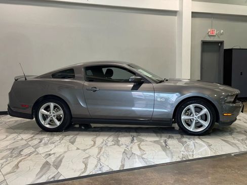 Used 2012 Ford Mustang GT image 6