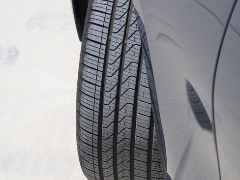 Used 2025 BMW 330i Sedan RWD image 5