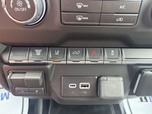 New 2026 Chevrolet Silverado 3500 W/T AWD/4WD image 21