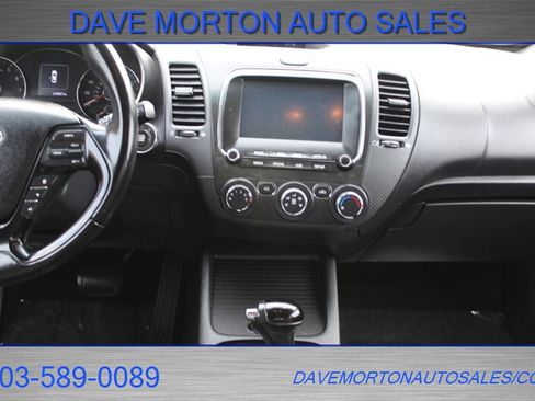 Used 2017 Kia Forte EX image 14