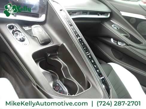 Used 2022 Chevrolet Corvette Stingray Premium Cpe w/ Z51 Performance Package RWD image 22