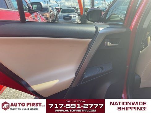 Used 2014 Toyota RAV4 Limited AWD/4WD image 8