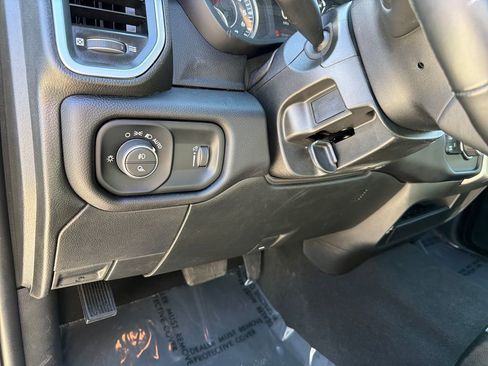 Used 2024 RAM 2500 Big Horn AWD/4WD image 22