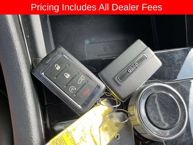 Used 2023 Jeep Grand Cherokee L Limited w/ Luxury Tech Group II AWD/4WD image 37