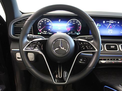 Used 2025 Mercedes-Benz GLE 350 4MATIC image 19