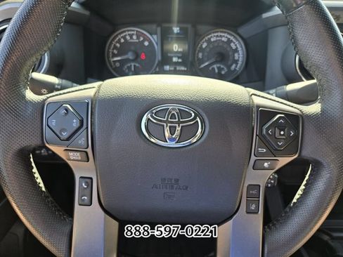 Used 2022 Toyota Tacoma TRD Off-Road AWD/4WD image 28