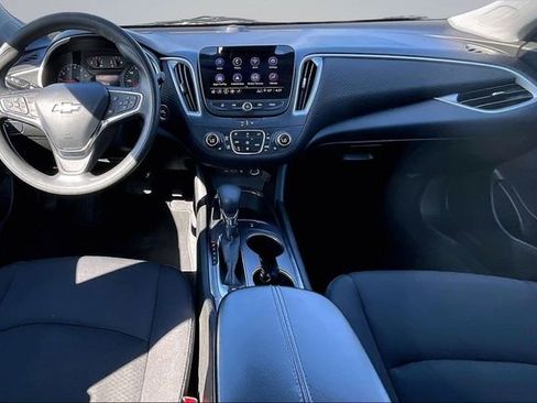 Used 2024 Chevrolet Malibu LT FWD image 7