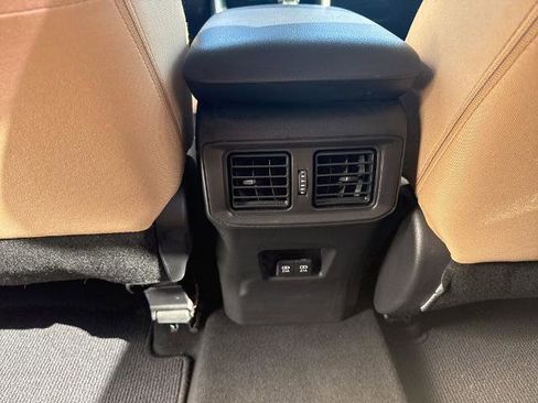 Used 2020 Toyota RAV4 XLE w/ Convenience Package image 22