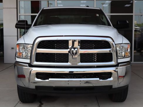 Used 2017 RAM 2500 Tradesman w/ Chrome Appearance Group AWD/4WD image 2