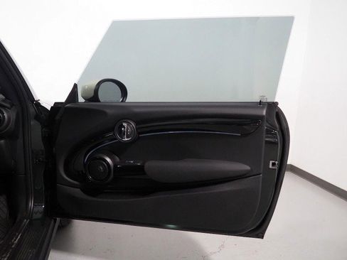 Used 2024 MINI Cooper SE w/ MINI Resolute Edition image 49